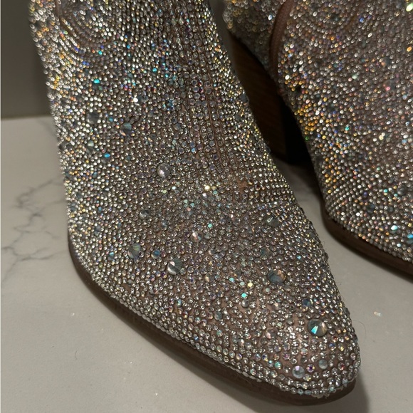 Matisse Rhinestone Embellished Western Ankle Boots! - Picture 5 of 15
